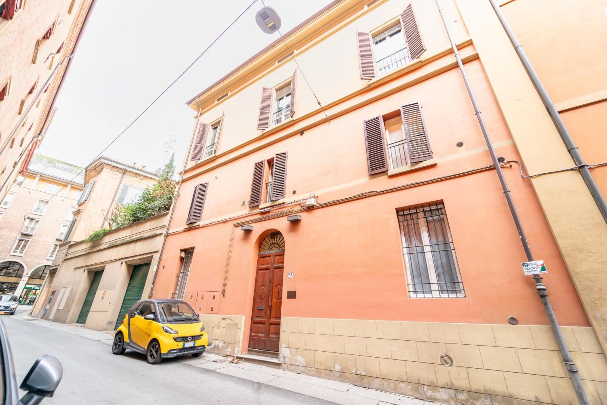 Modern Flat - Borgonuovo 23 Apartment Bologna Bagian luar foto